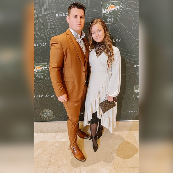 Meet your Posher, Rachael. - Picture 1 of 4